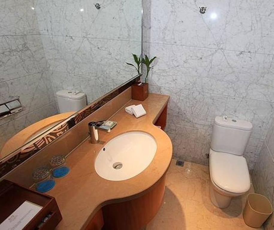 Gloria Grand Hotel Wuxi Wuxi  Buitenkant foto